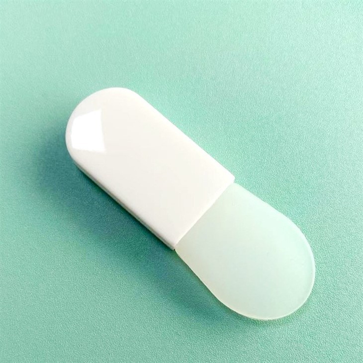 Portable Silicone Mask Brush